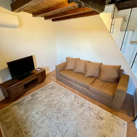Loft Centro Storico Monti Apartment *