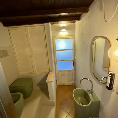 Loft Centro Storico Monti Bracciano (Rome)